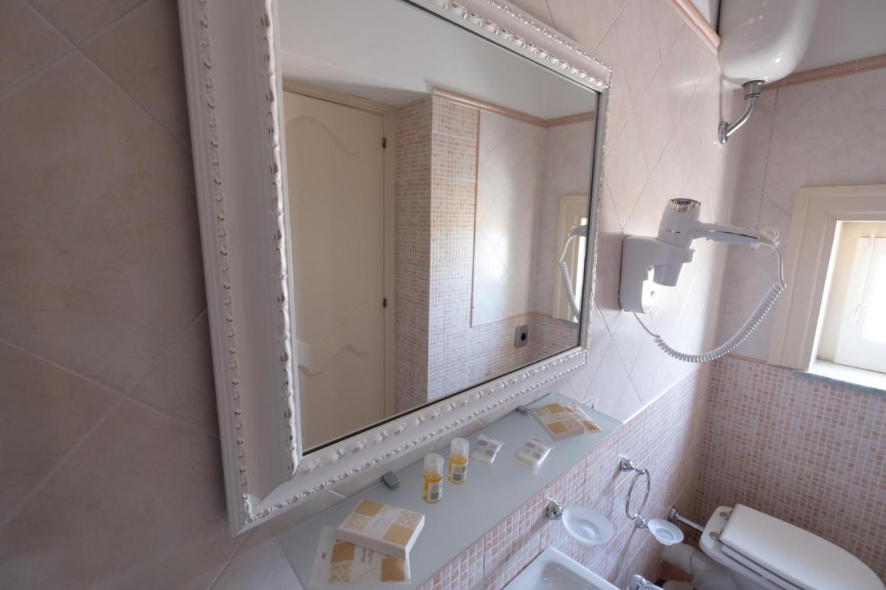 Hotel Borgo Di Ciaula Санта Флавия Екстериор снимка